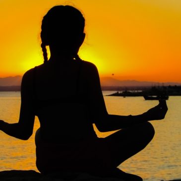 10 Best Spiritual Retreats in India To Visit For Peace & Stress Reduction.