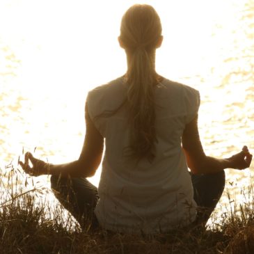 How Meditation Help Us To Deal with Emotional Pain